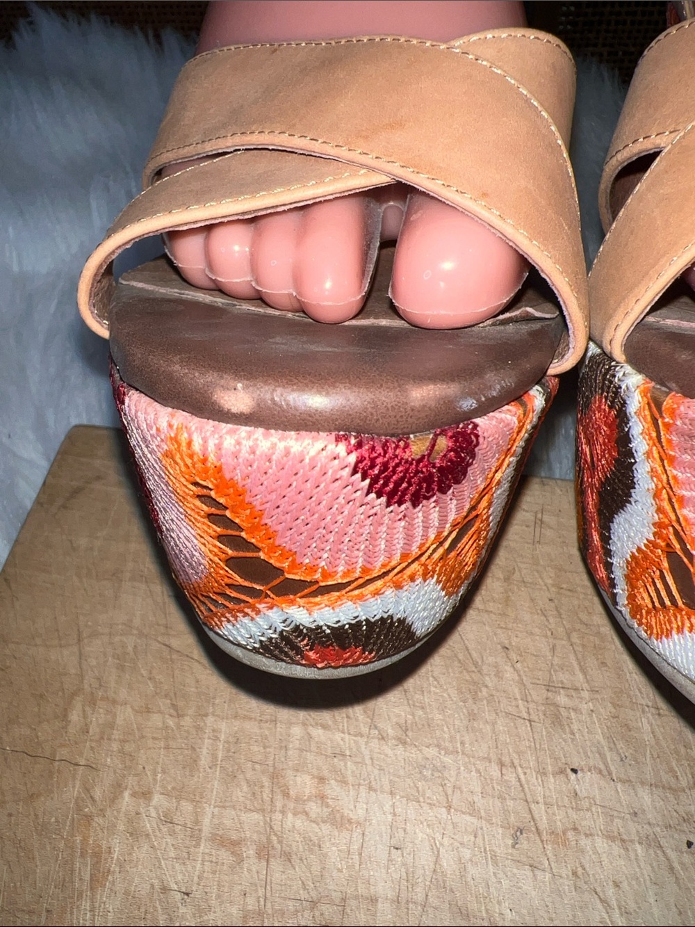Jeffrey Campbell Bradshaw Platform Wedge Sandals - Picture 9 of 10